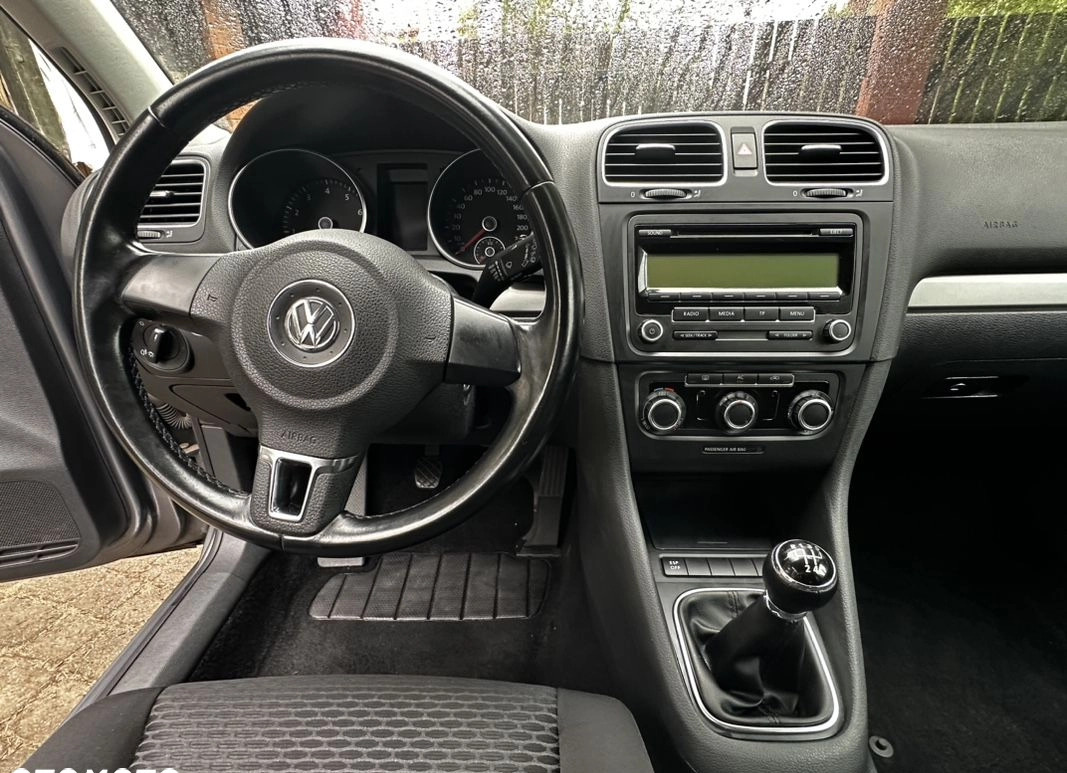 Volkswagen Golf cena 22900 przebieg: 202000, rok produkcji 2009 z Słupsk małe 781